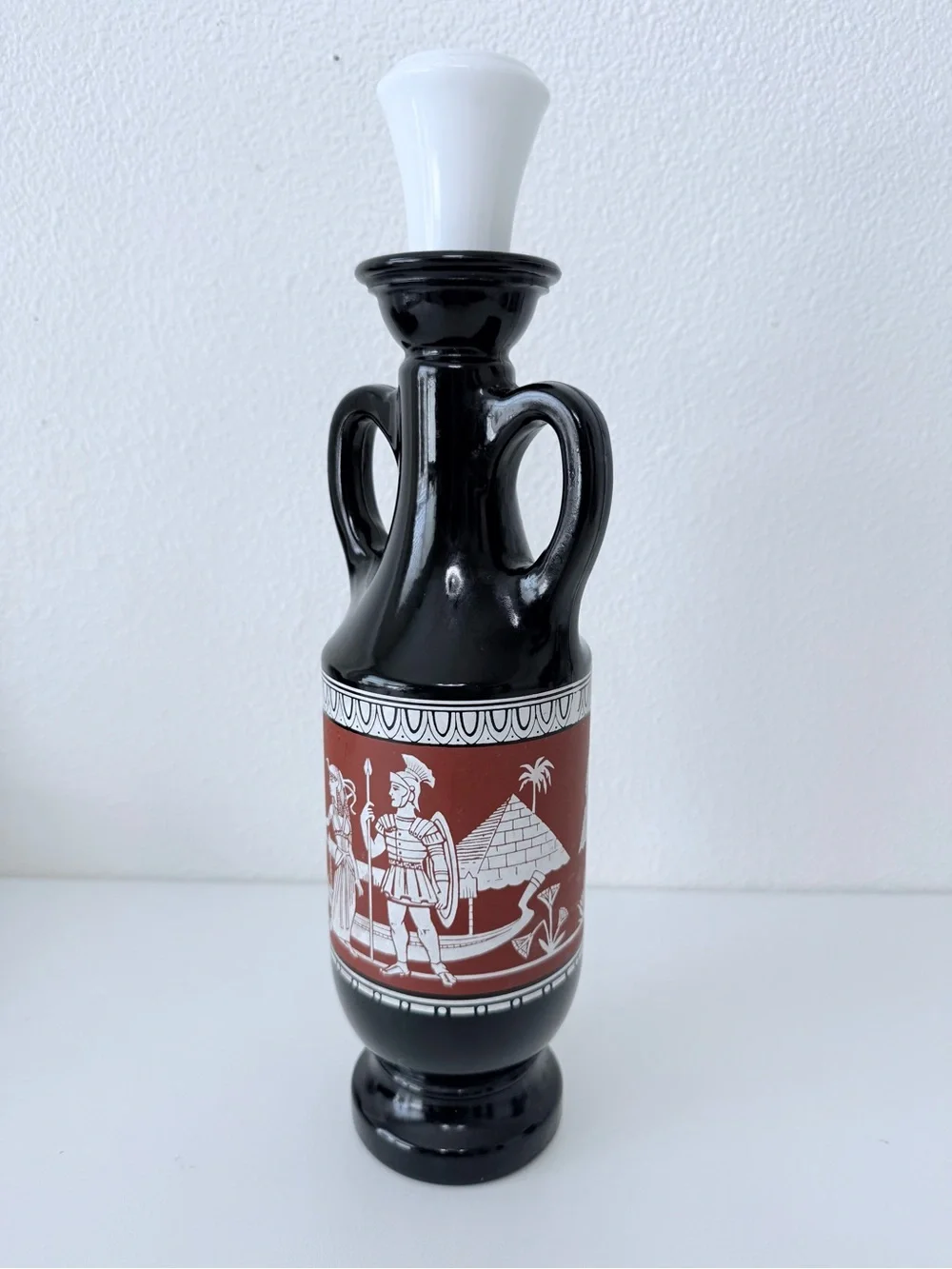 Vintage 1962 Jim Beam Cleopatra Decanter Bottle Egyptian Milk Glass Stopper 13